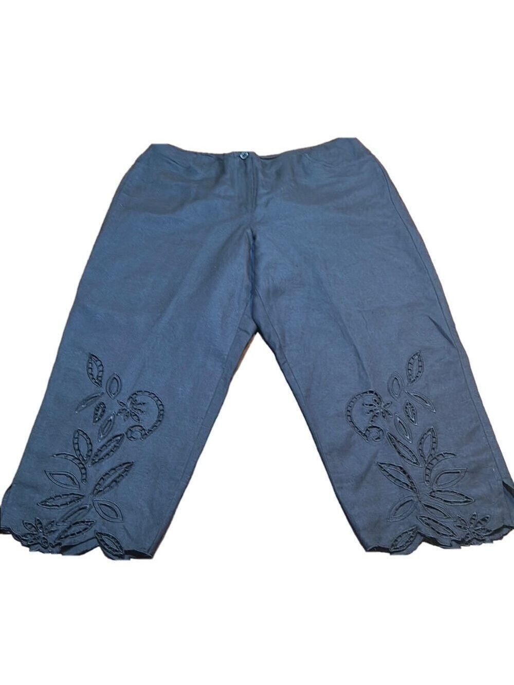 LARRY LEVINE PETITE Black Linen Blend Capris with cut out pattern Size 14P